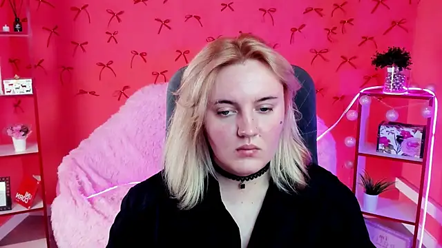 KathyBriggs online show from 05-25-26, 05:07