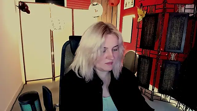 KathyBriggs online show from 06-05-26, 05:12