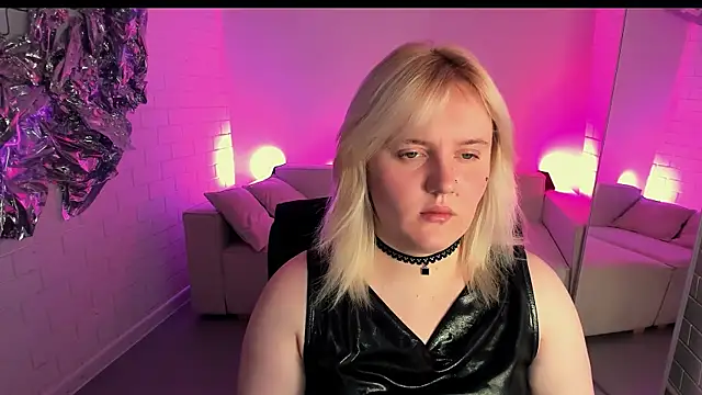 KathyBriggs online show from 06-16-26, 05:07