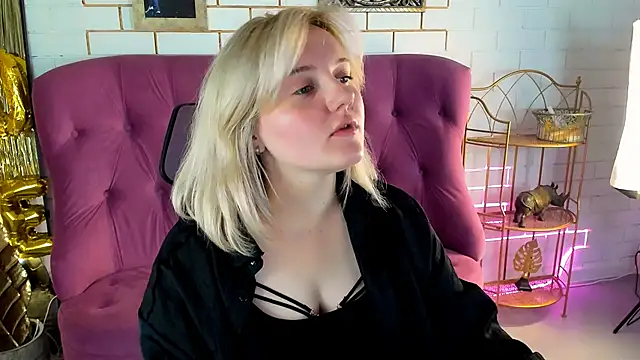 KathyBriggs online show from 04-25-26, 05:10