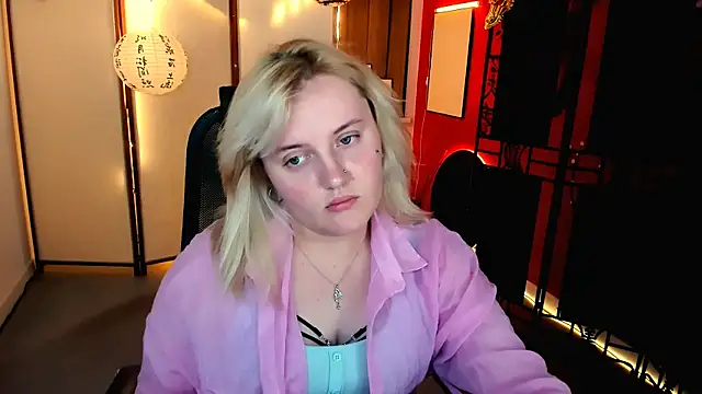 KathyBriggs online show from 06-19-26, 05:13