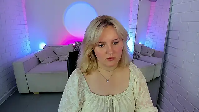 KathyBriggs online show from 04-11-26, 07:45