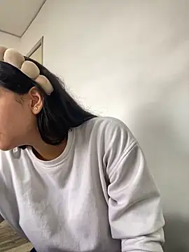 Gabyfosterr   online show from 04-18-26, 04:09