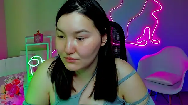 Snapshot of CamilaMartiez chatting on 03-28-26, 01:01 CamilaMartiez online show from 03-28-26, 01:01