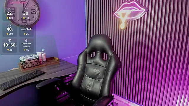 Luna roose1 online show from 03-28-26, 01:01