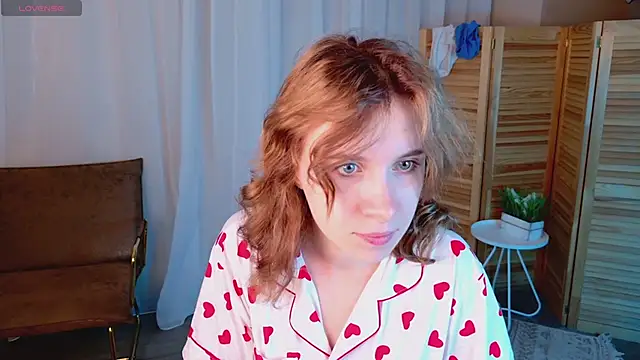 Snapshot of miraiakik chatting on 06-20-26, 06:29 miraiakik online show from 06-20-26, 06:29