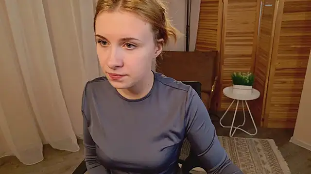 miraiakik online show from 04-22-26, 01:18