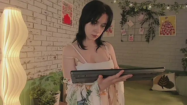 miraiakik online show from 03-29-26, 02:41