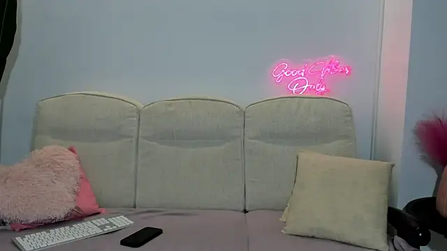 Cassy-Foxy online show from 05-10-26, 06:39