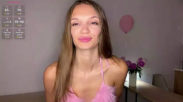OdetteTrentinella online show from 06-11-26, 06:21