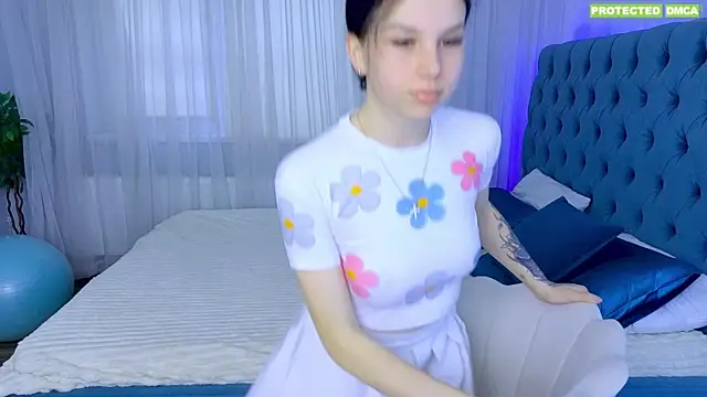 DarkAdelina online show from 04-04-26, 08:54