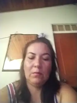 Snapshot of roxanne_xxx chatting on 04-09-26, 02:01 roxanne xxx online show from 04-09-26, 02:01