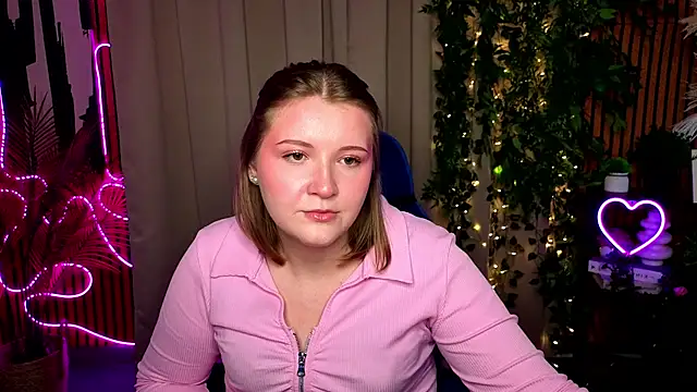 Snapshot of PettyRogers chatting on 04-07-26, 01:46 PettyRogers online show from 04-07-26, 01:46