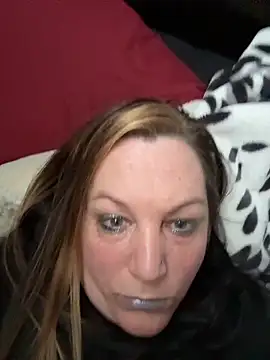 Queenemerald online show from 04-04-26, 12:39