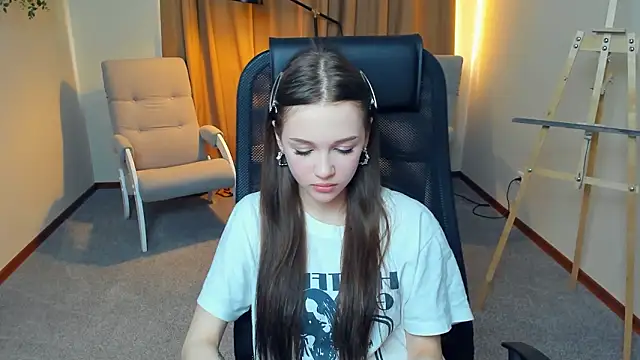 SharriSang online show from 03-28-26, 12:06