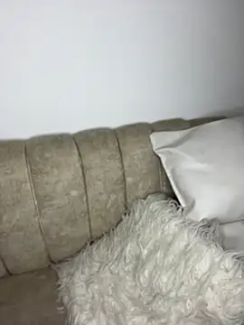 Saraa M online show from 05-17-26, 05:13