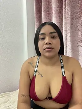 Snapshot of tatiana1906 chatting on 03-25-26, 09:57 tatiana1906 online show from 03-25-26, 09:57