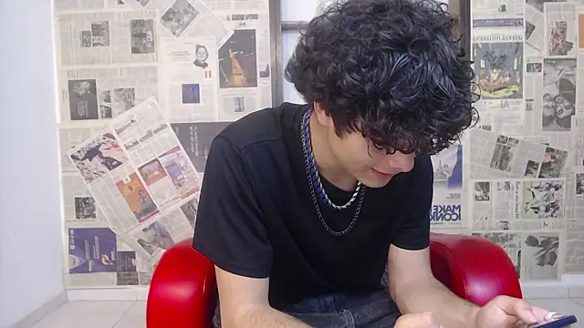 Snapshot of sebastian_rougue chatting on 03-26-26, 08:51 sebastian rougue online show from 03-26-26, 08:51