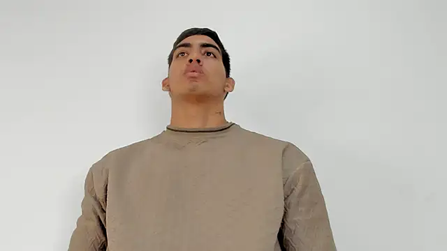 Milo LatinBoy online show from 03-26-26, 07:56