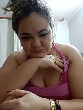 Natashablade   online show from 06-17-26, 03:28