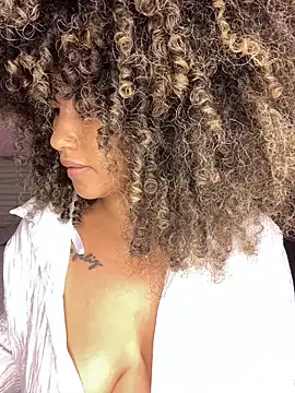 Kendra curly online show from 05-06-26, 05:22