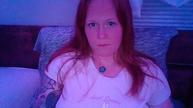RedVelvetVixen online show from 04-14-26, 02:05