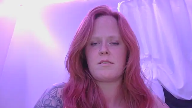 RedVelvetVixen online show from 04-03-26, 12:06