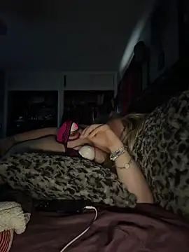sweetkacibaby online show from 04-18-26, 10:32