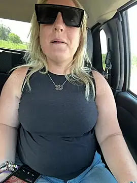 Snapshot of sweetkacibaby chatting on 07-16-26, 03:20 sweetkacibaby online show from 07-16-26, 03:20