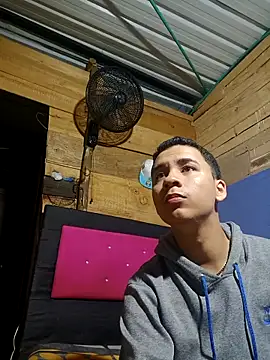 Emyli Liamm online show from 03-26-26, 09:07