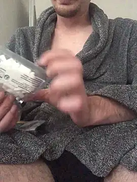 Snapshot of le_grand_prince chatting on 03-26-26, 02:37 le grand prince online show from 03-26-26, 02:37