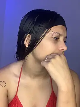 Snapshot of pricila887 chatting on 03-26-26, 02:43 pricila887 online show from 03-26-26, 02:43