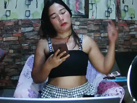 Snapshot of honey_krishia chatting on 07-03-26, 01:23 honey krishia online show from 07-03-26, 01:23