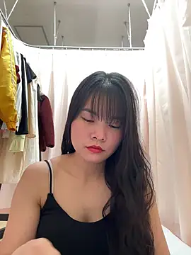 Naked-xx online show from 05-28-26, 12:00