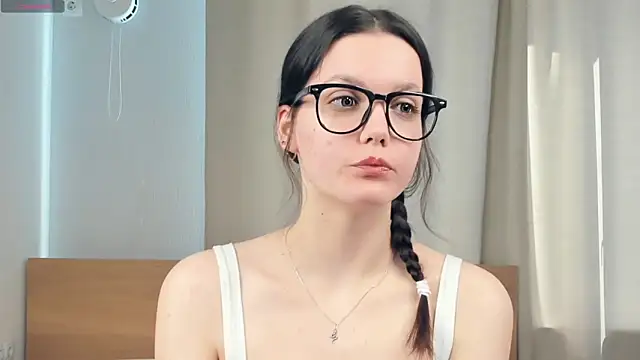 JuliannPaysour online show from 04-02-26, 07:37