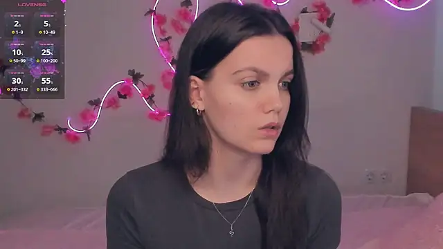 JuliannPaysour online show from 05-14-26, 07:38