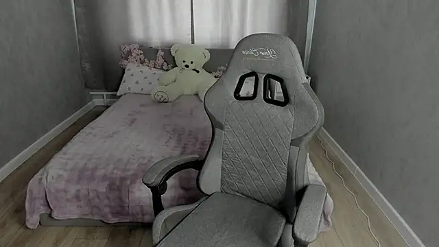 Loly Cuttie online show from 05-20-26, 09:17