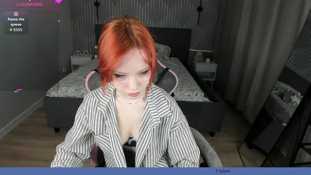Loly Cuttie online show from 04-14-26, 12:59