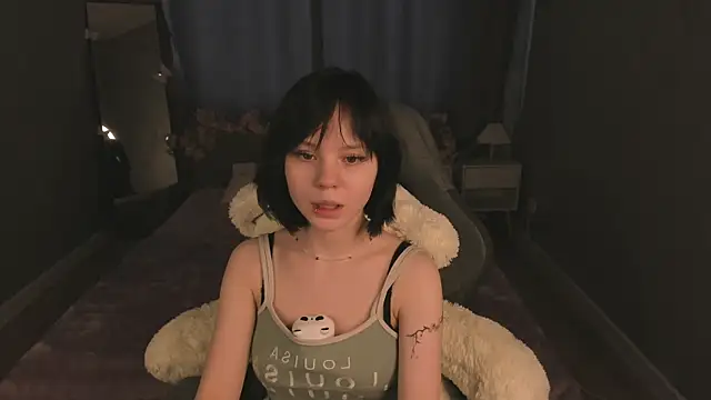 Loly Cuttie online show from 05-04-26, 01:14