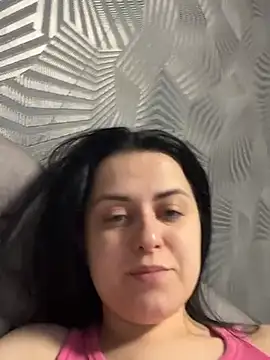 Snapshot of Velliaa chatting on 06-10-26, 07:59 Velliaa online show from 06-10-26, 07:59