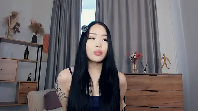 Amai Tsumi online show from 06-21-26, 07:14
