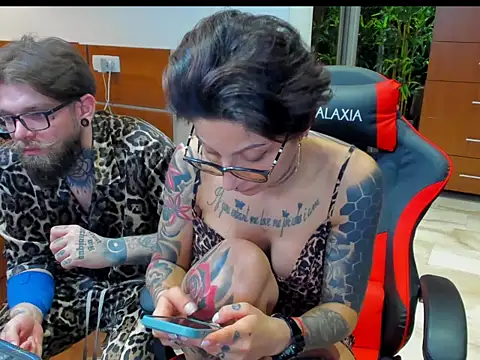 Snapshot of wildheartsx chatting on 03-28-26, 12:00 wildheartsx online show from 03-28-26, 12:00