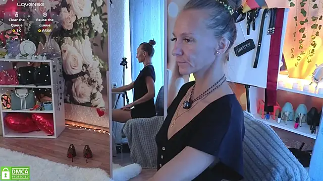jesica mooonn online show from 06-28-26, 05:03