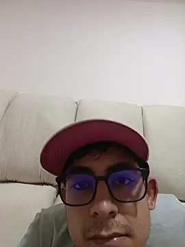 carlos and santy online show from 04-16-26, 07:09