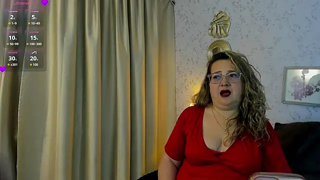 Martinacurvy  online show from 06-13-26, 10:13