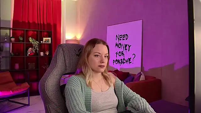 Snapshot of VireliaMoonfall chatting on 04-15-26, 10:10 VireliaMoonfall online show from 04-15-26, 10:10