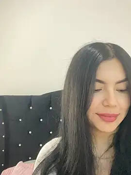 Snapshot of Cami_olarte chatting on 04-17-26, 05:43 Cami olarte online show from 04-17-26, 05:43