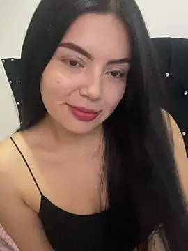 Snapshot of Cami_olarte chatting on 04-24-26, 05:20 Cami olarte online show from 04-24-26, 05:20