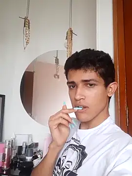 Snapshot of candylira31 chatting on 03-26-26, 04:49 candylira31 online show from 03-26-26, 04:49