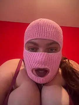 Snapshot of bella2399 chatting on 05-01-26, 10:31 bella2399 online show from 05-01-26, 10:31